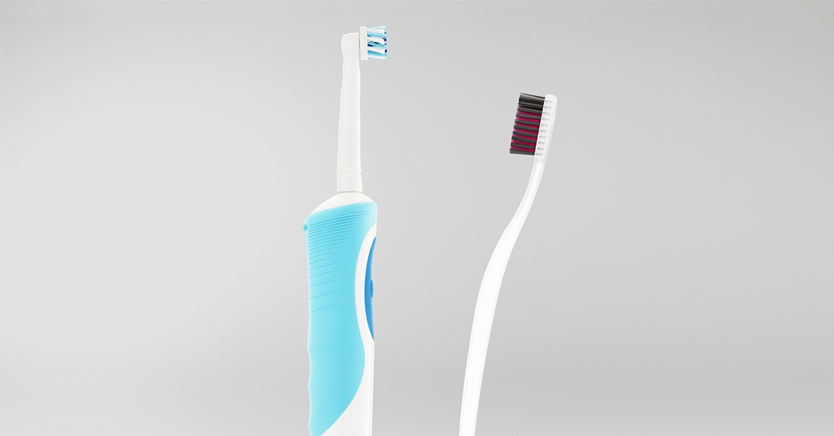 Er elektrisk tannbørste bedre enn manuell tannbørste?